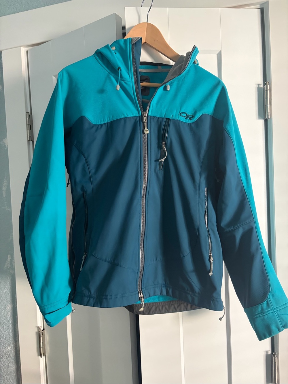 Outdoor Research Women’s Two-Tone Teal and Deep Teal Soft Shell Jacket